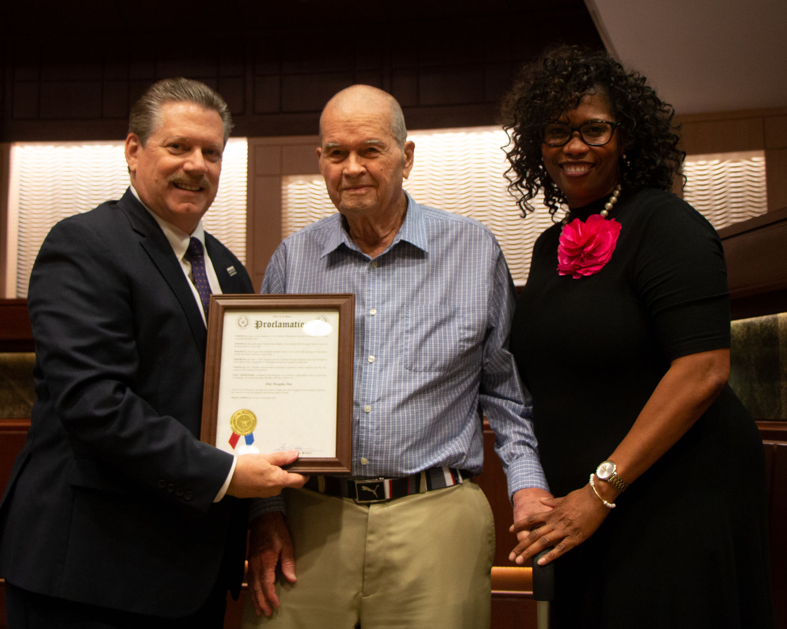 Mesquite retiree recognized for feeding Florence students